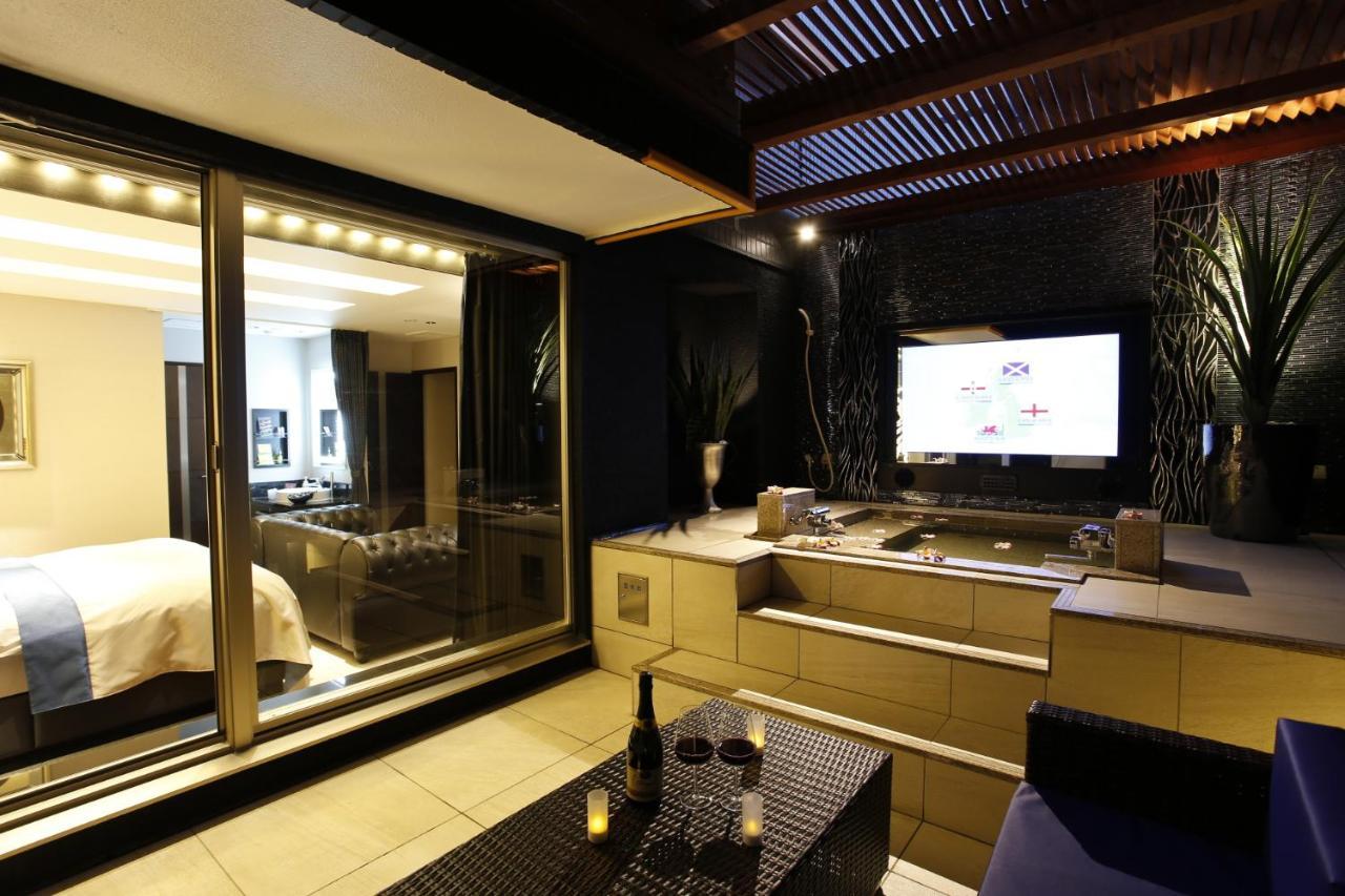Hotel Moana Shinjuku (Adults Only) โตเกียว ภายนอก รูปภาพ