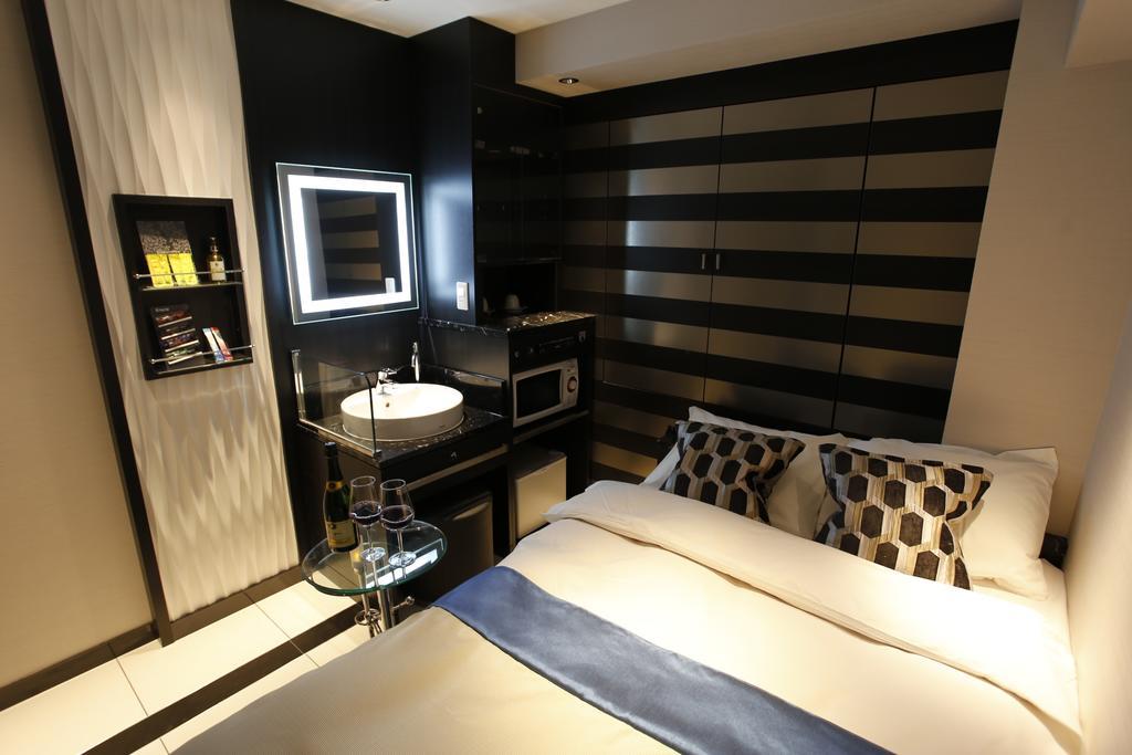 Hotel Moana Shinjuku (Adults Only) โตเกียว ภายนอก รูปภาพ