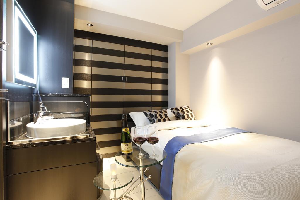Hotel Moana Shinjuku (Adults Only) โตเกียว ภายนอก รูปภาพ