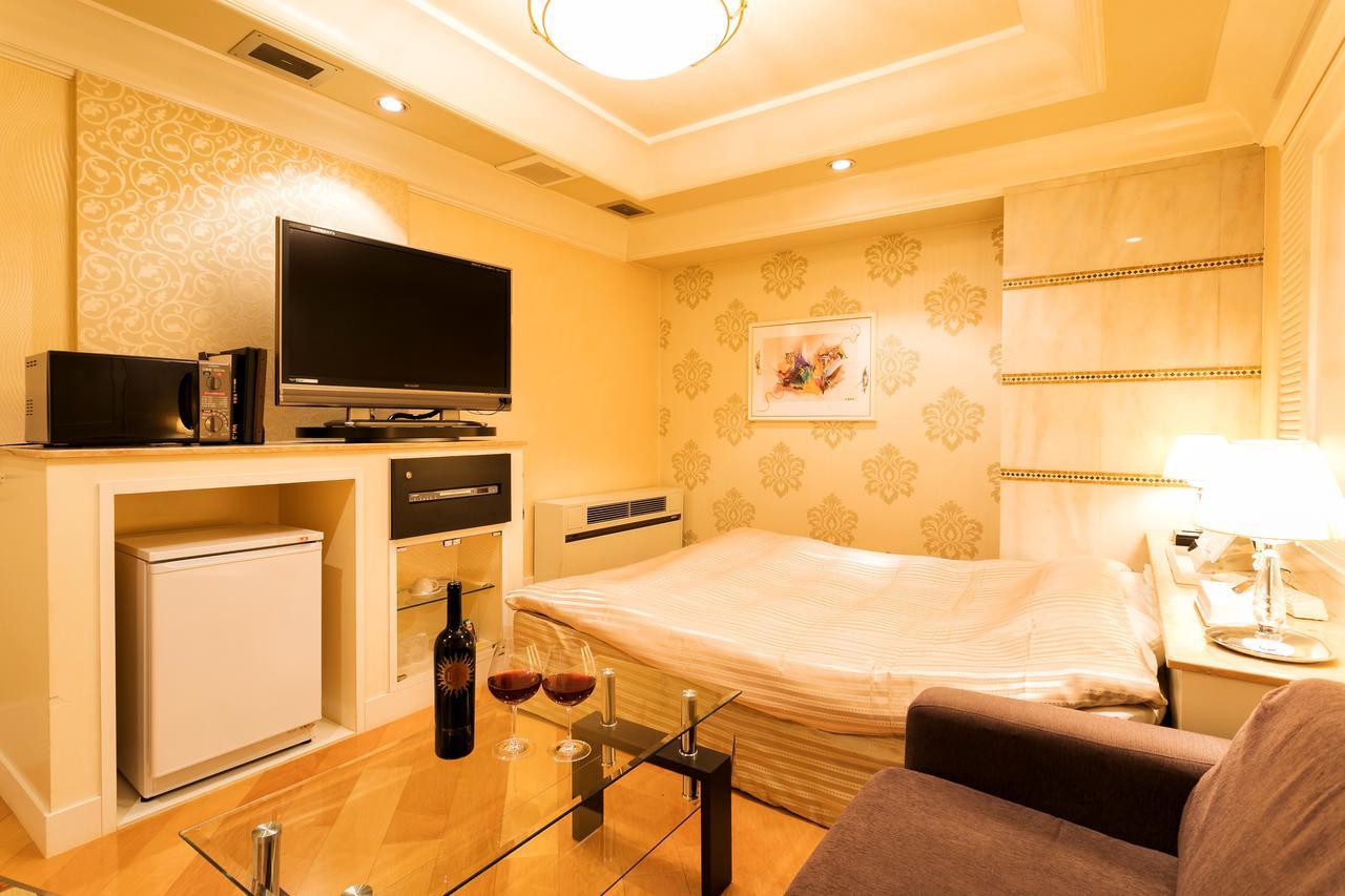 Hotel Moana Shinjuku (Adults Only) โตเกียว ภายนอก รูปภาพ