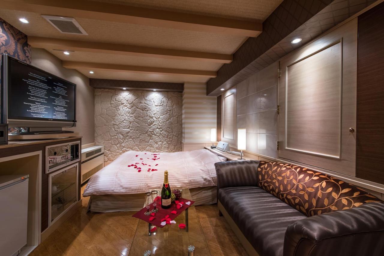 Hotel Moana Shinjuku (Adults Only) โตเกียว ภายนอก รูปภาพ